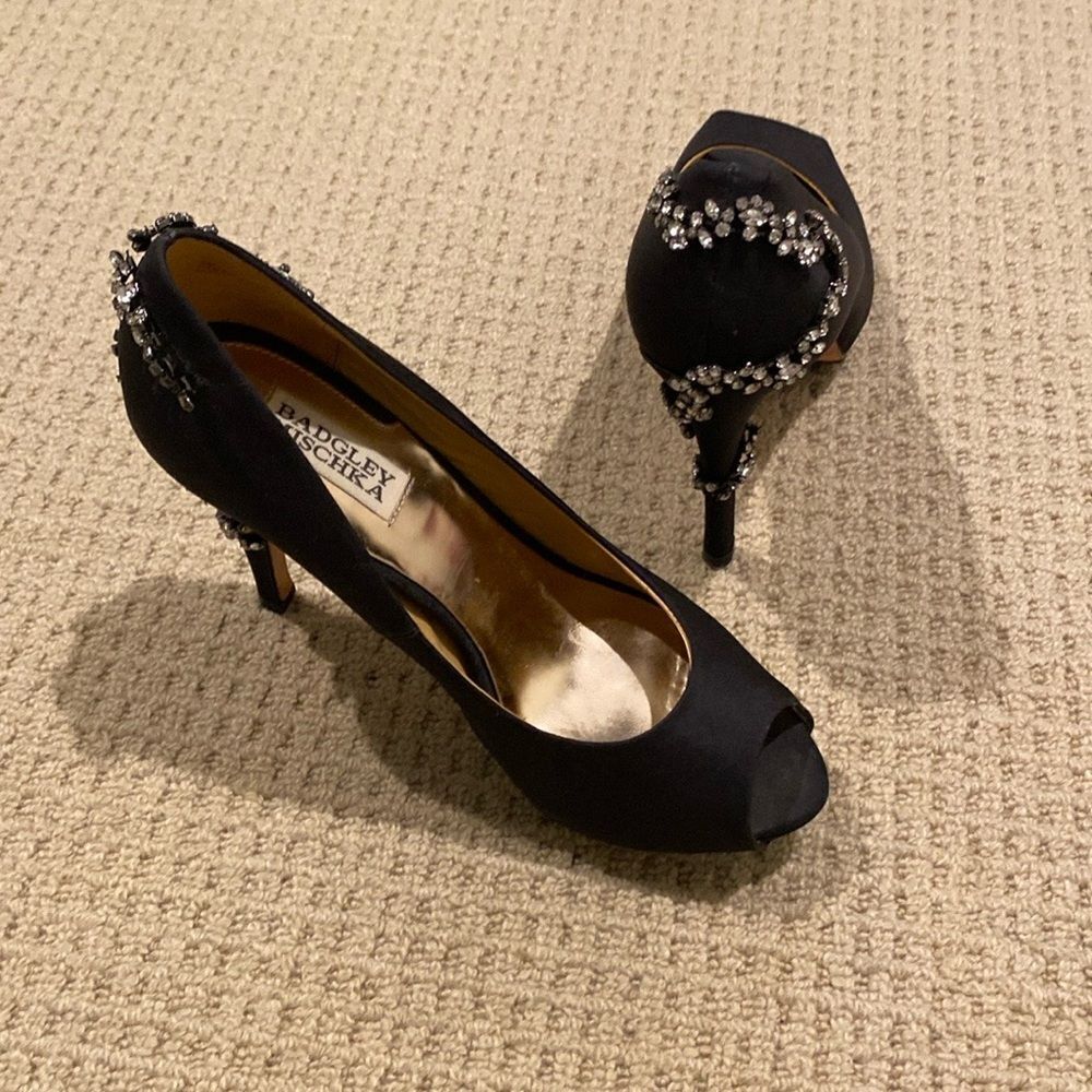 Badgley Mishka Black Satin Peep toe Heels with Crystal Embellishments Size 9